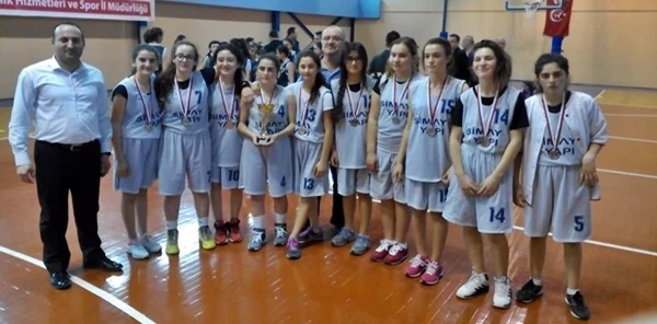 Yıldız Kızlar Basketbol Karşılaşmalarında Sapanca Ekibi İl İkincisi Oldu