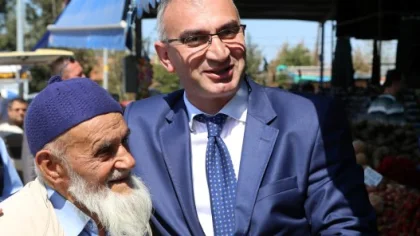 Başkan Yılmazer, Pazar Esnafını Ziyaret Etti