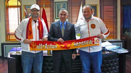 Ultraslan Sapanca Başkan Yılmazer'i Ziyaret Etti