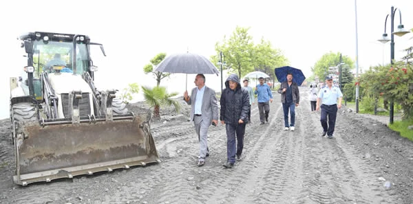 Sapanca Sahilinde Çalışmalar Devam Ediyor