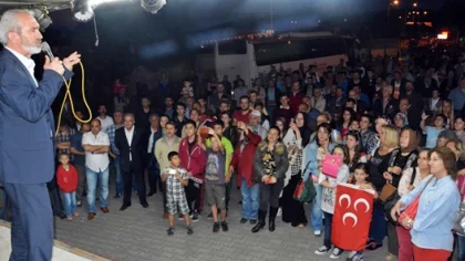 Açba'nın Açık Hava Toplantısı Mitinge Dönüştü