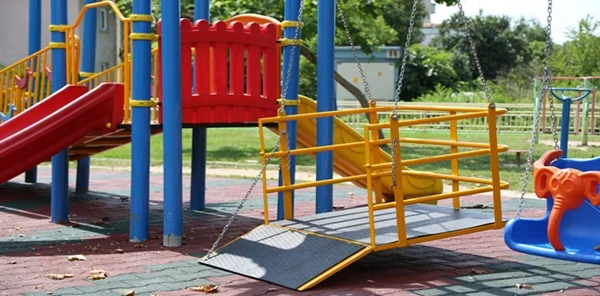 Sapanca Belediyesi Engelli Çocuklar için Çocuk Parkı Yaptı