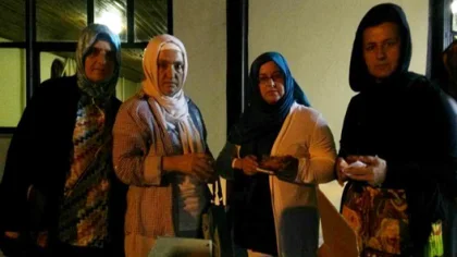 Deprem Şehitlerini Unutmadılar