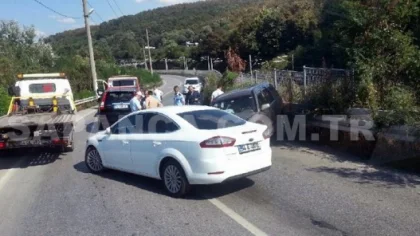 Sapanca Uzunkum'da Trafik Kazası: 11 Yaralı