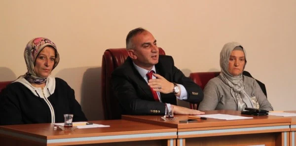 Sapanca Belediyesi Büyük Marketlere Sınırlama Getirdi