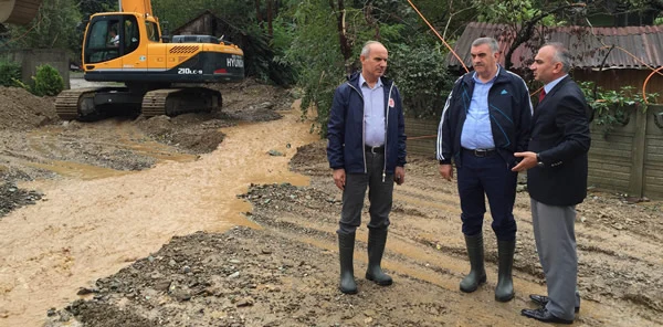 Sel Suları Çekilince Hasar Ortaya Çıktı