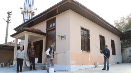 Yeni Mahalle Camisine Bakım