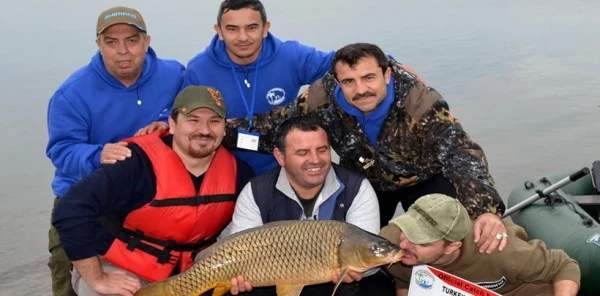 15 Kg Ağırlığında Sazan Balığı Yakalandı