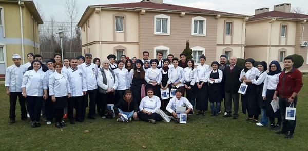 Akademik Genç Aşçılar Tahta Kaşık Yemek Yarışması Sonuçlandı
