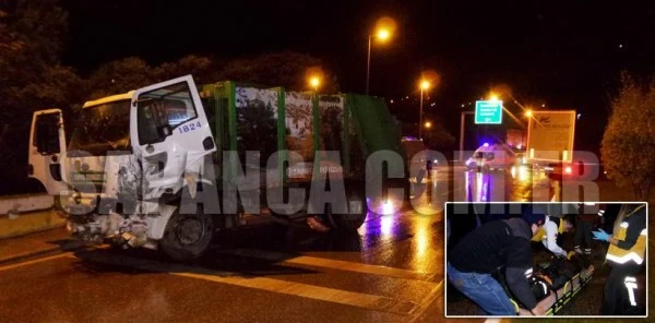 Çöp Kamyonuyla Tır Çarpıştı: 3 Yaralı
