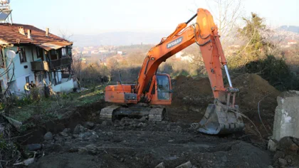 Yeni Mahalle Yeni Sokaklara Kavuşuyor