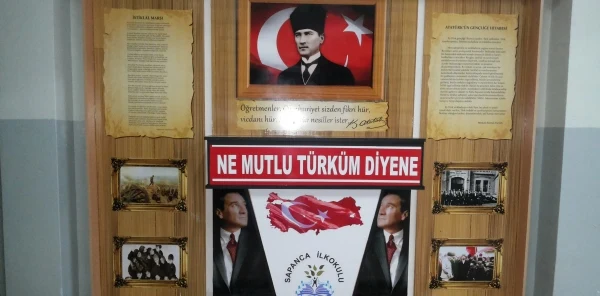 Atatürk Köşesi Yenilendi