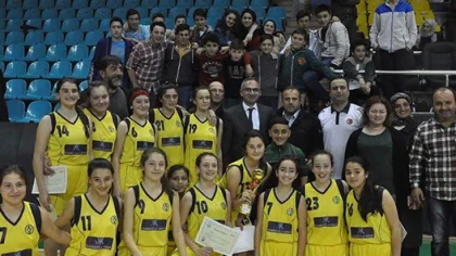 Kızlarımız İkinci Oldu