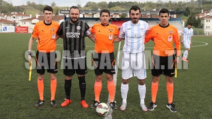 Akademi Kötü Başladı