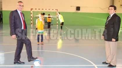 Ortaokullar Arası Salon Futbol Turnuvası Başladı