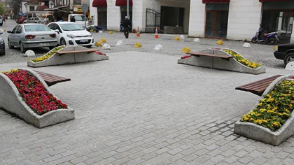 Sapanca Meydanı Çiçeklerle Donatıldı
