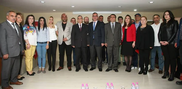 Hayırseverlere Plaket