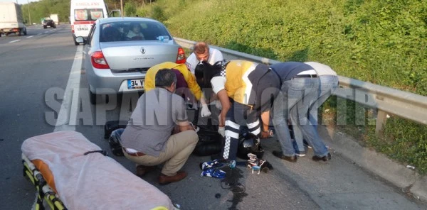 Sapanca'da Trafik Kazası: 2 Yaralı