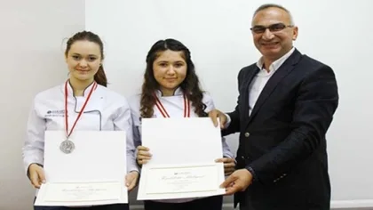 Aşçılık Öğrencilerine Takdir Belgesi Verildi