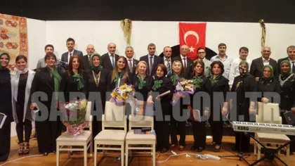 Gerçek Halk Korosu Konser Verdi. Salonda İzdiham Yaşandı