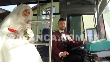 Sapanca Özel Halk Otobüsü Gelin Arabası Olunca Son Durakları Mutluluk Oldu
