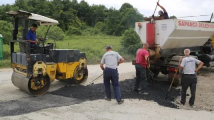 Yol Çalışmaları Devam Ediyor