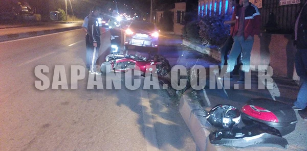 Motosiklet Otomobille Çarpıştı: 1 Yaralı