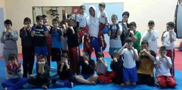 Sapancalı Kick Boksçular Türkiye Şampiyonası'nda