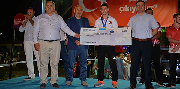Abdülsamet Başar için Hendek'te Tören Düzenlendi