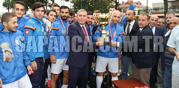 Kırkpınarspor Şampiyonluk Kupasını Aldı