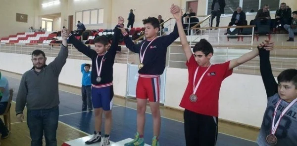Küçükler Güreş Turnuvası Sona Erdi