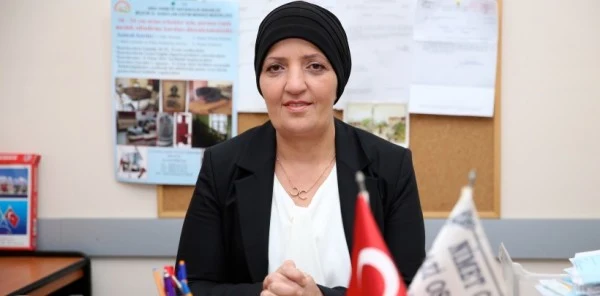 Mahallenin Sorunlarını 'Nimet Abla' Çözüyor