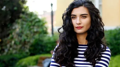 Tuba Büyüküstün'ün Sapanca'da Bir Villa Satın Aldığı İddia Edildi
