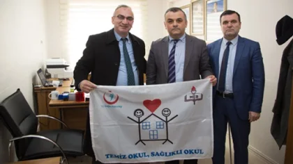 Sapanca Belediye Başkanı Aydın Yılmazer'den Okullara Teşekkür Ziyareti