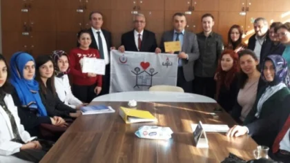 Sapanca Sinan Göksun Ortaokulu'na Beyaz Bayrak