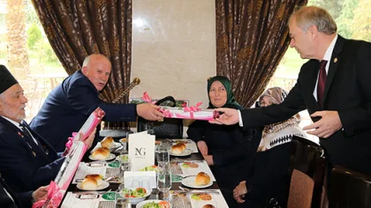 Mustafa İsen: 'Sizlere Ne Yapsak Azdır'