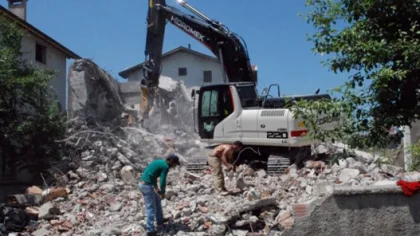 67 Adet Ruhsatsız Yapının Yıkımı için İhale