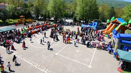Bilgin Özkaynak'ta 23 Nisan Kutlamaları