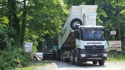 Büyükşehirden Sapanca'da Asfalt Çalışması