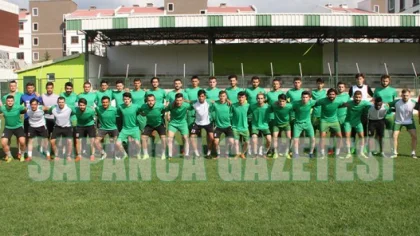 Sapancaspor Topbaşı Yaptı