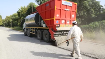 Yanık Mahallesi'nde Soğuk Asfalt Çalışması
