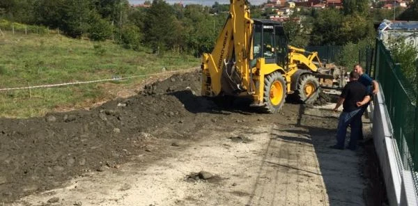 Ünlüce'de Yol Genişletme Çalışması