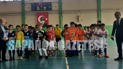 Sapanca'da Futsal Turnuvası Düzenlendi