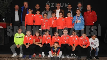 Başkandan Akademispor'a Kutlama Yemeği