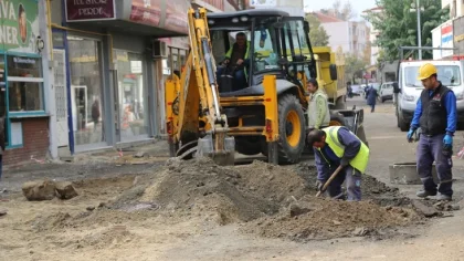 Çarşı İçinde Çalışmalar Devam Ediyor