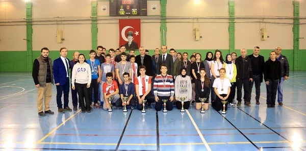 Badminton İl Birinciliği Sapanca'da Yapıldı