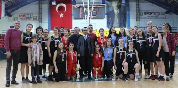 Sapanca Anadolu Potada 3'üncü Oldu
