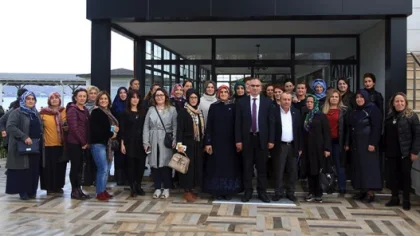 Başkan Yılmazer, Kadın Esnafların Sorunlarını Dinledi