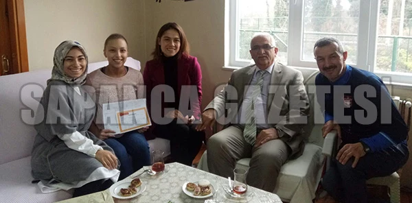 Başarılı Öğrenciye Ziyaret