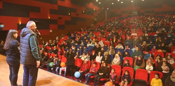 Belediyeden Çocuklara Tatil Hediyesi